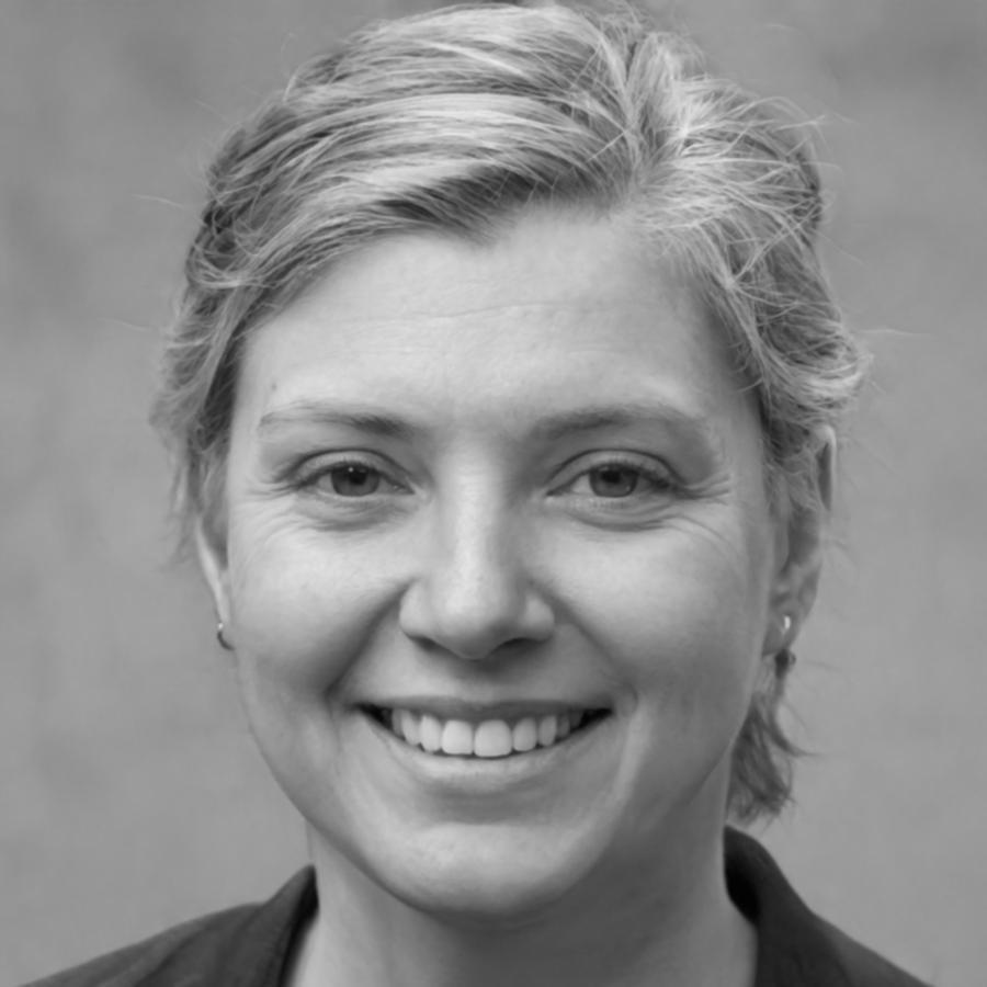 Portrait of Sienna Blackwood, Investment Strategy Consultant